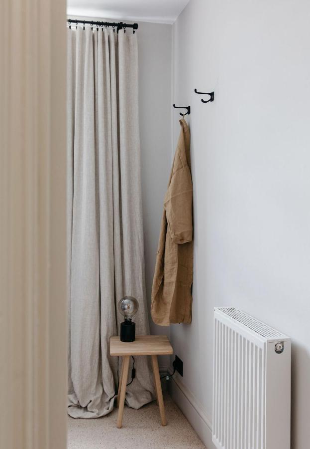 The Curator'S Apartment - Spacious 2 Bedrooms Bath Bagian luar foto